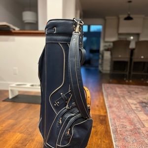Genuine leather golf bag. Great for carts or walking.